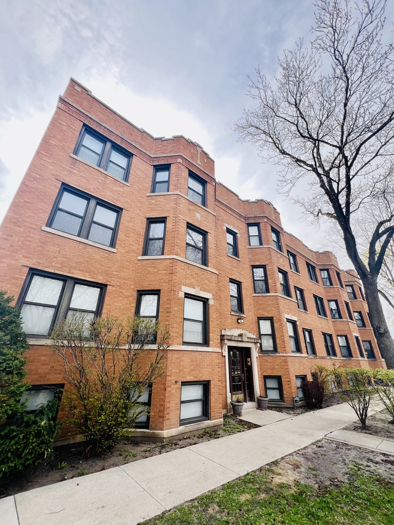 838 Wesley Avenue Unit: 2
