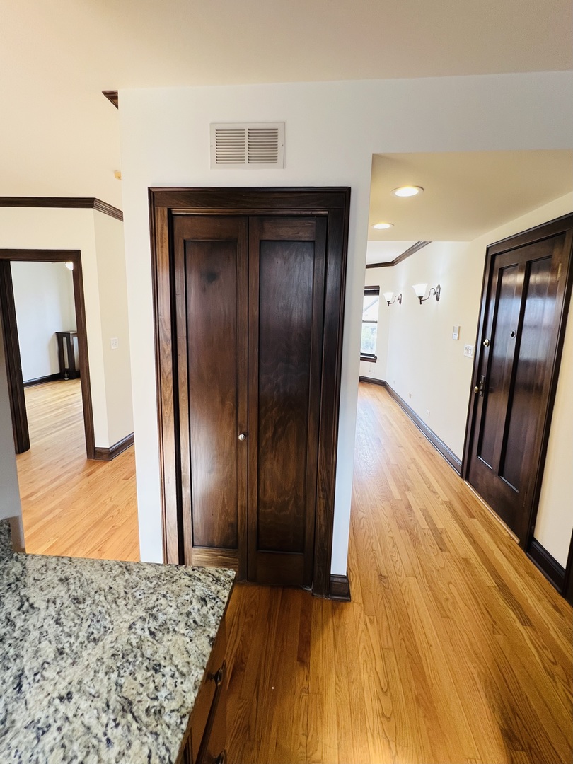 838 Wesley Avenue Unit: 2