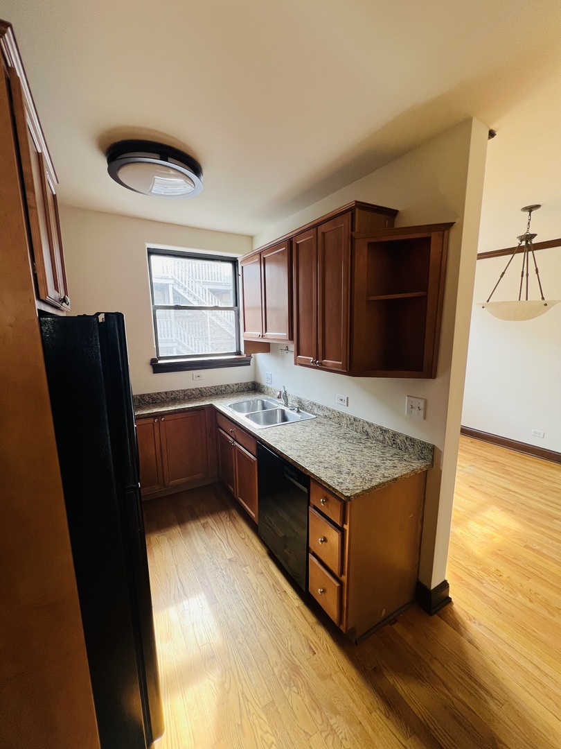 838 Wesley Avenue Unit: 2