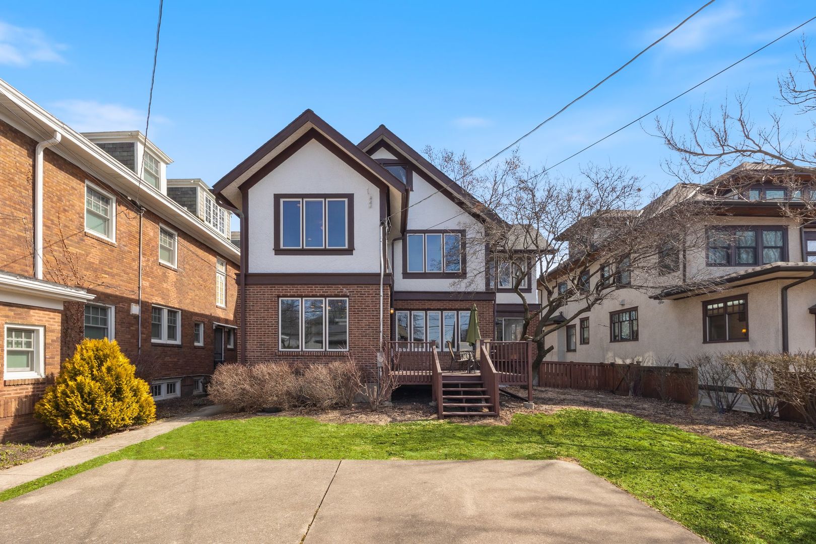 329 N Scoville Avenue