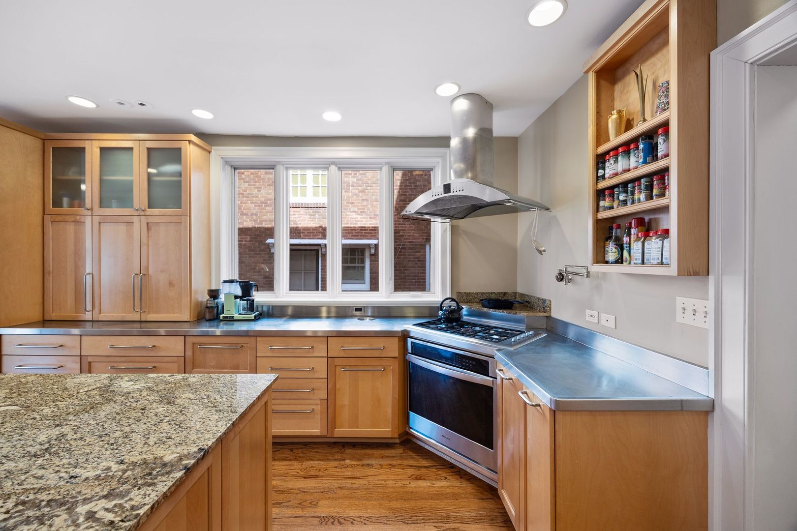 329 N Scoville Avenue