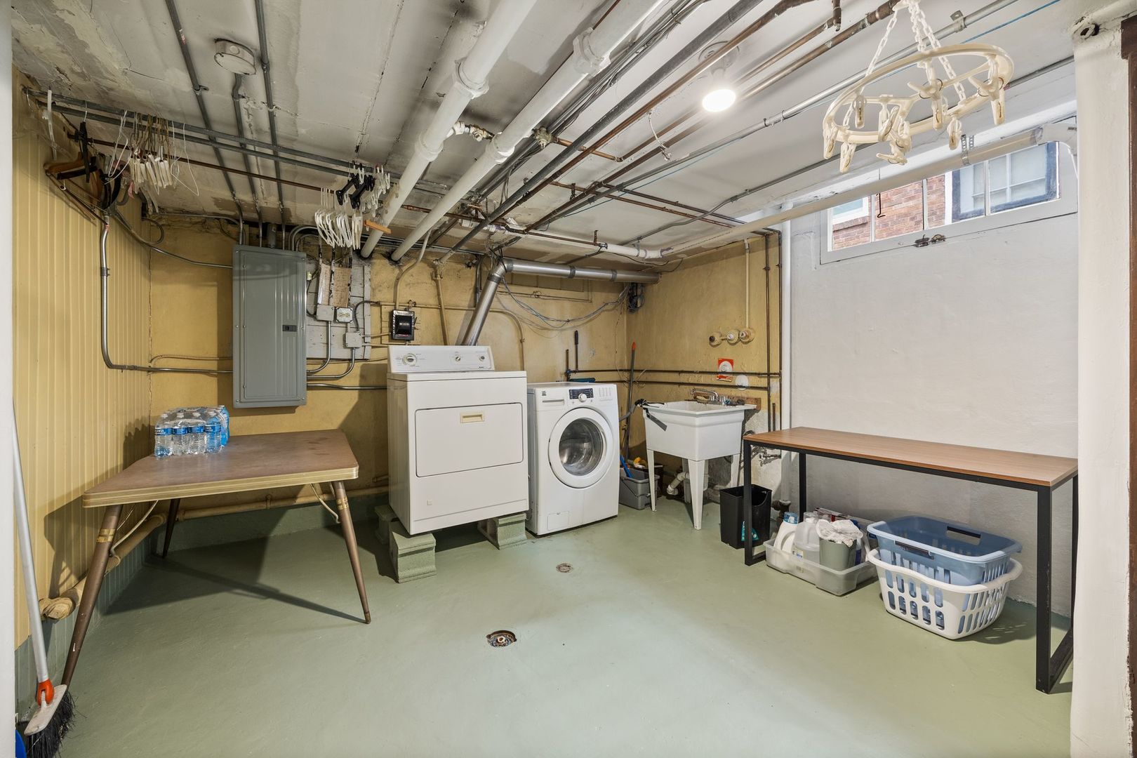 329 N Scoville Avenue