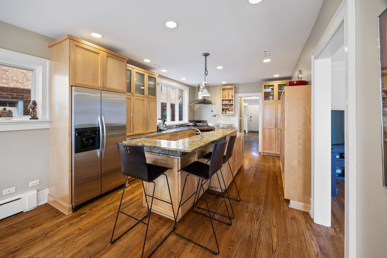 329 N Scoville Avenue