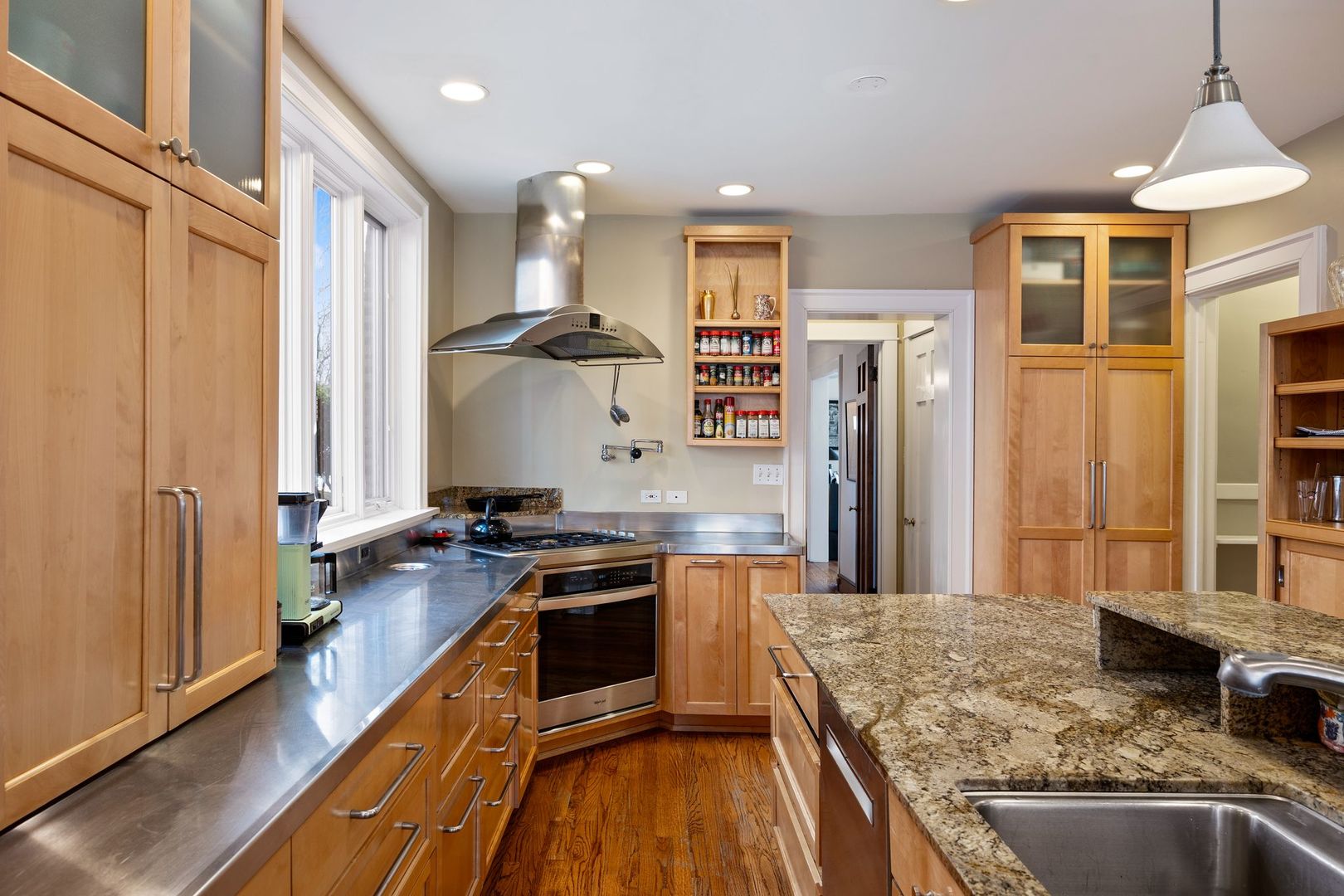 329 N Scoville Avenue