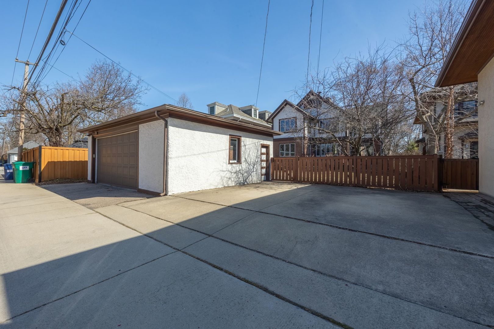 329 N Scoville Avenue