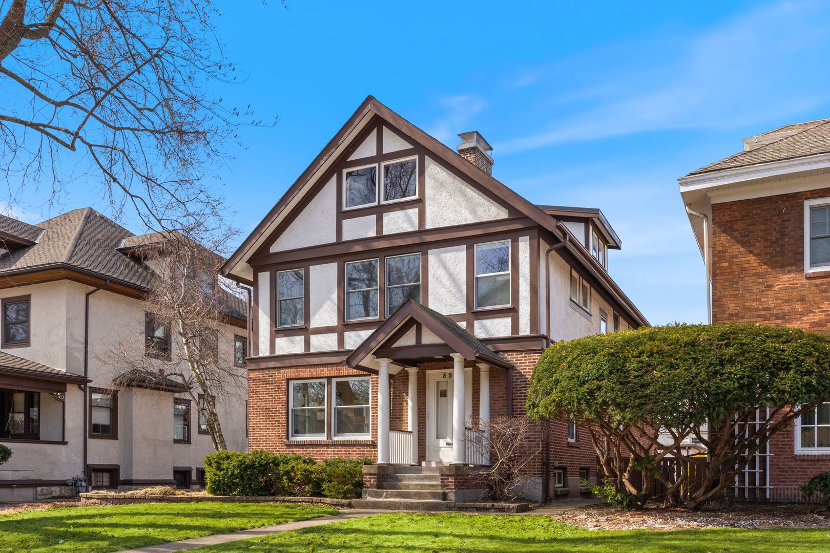 329 N Scoville Avenue