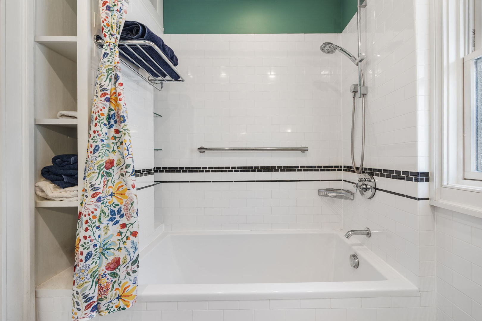 329 N Scoville Avenue