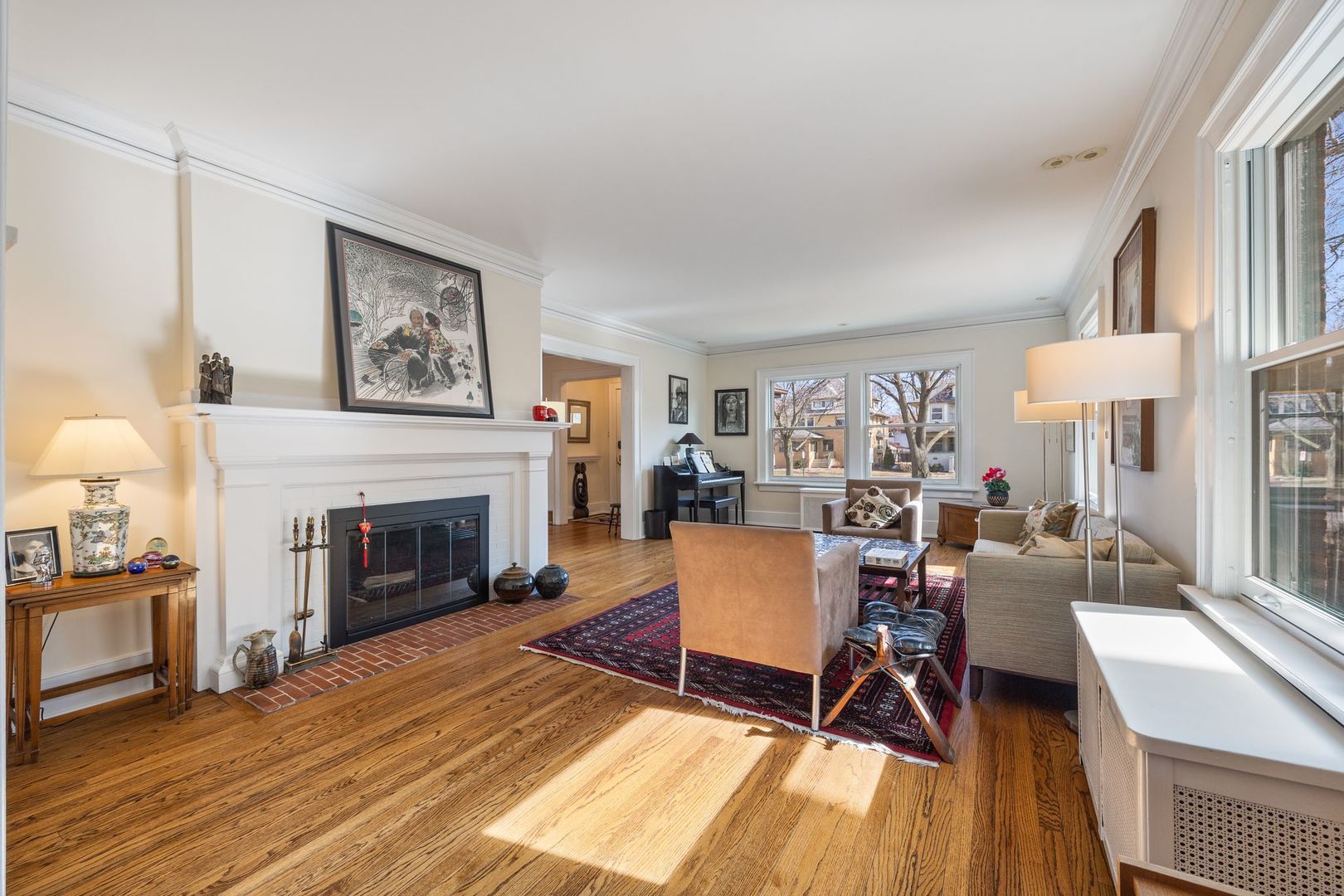 329 N Scoville Avenue