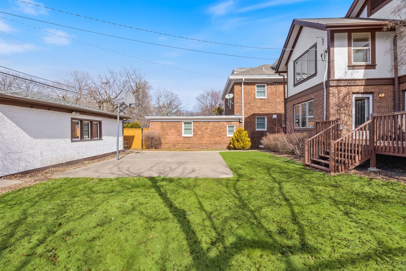 329 N Scoville Avenue