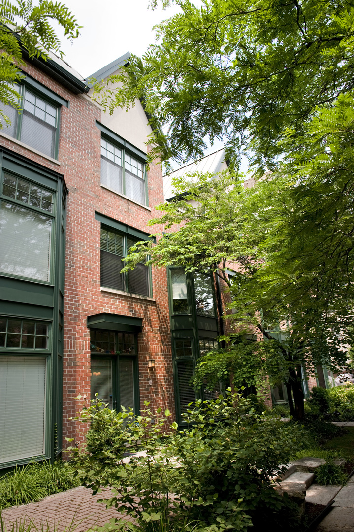 101 N Euclid Avenue Unit: 21