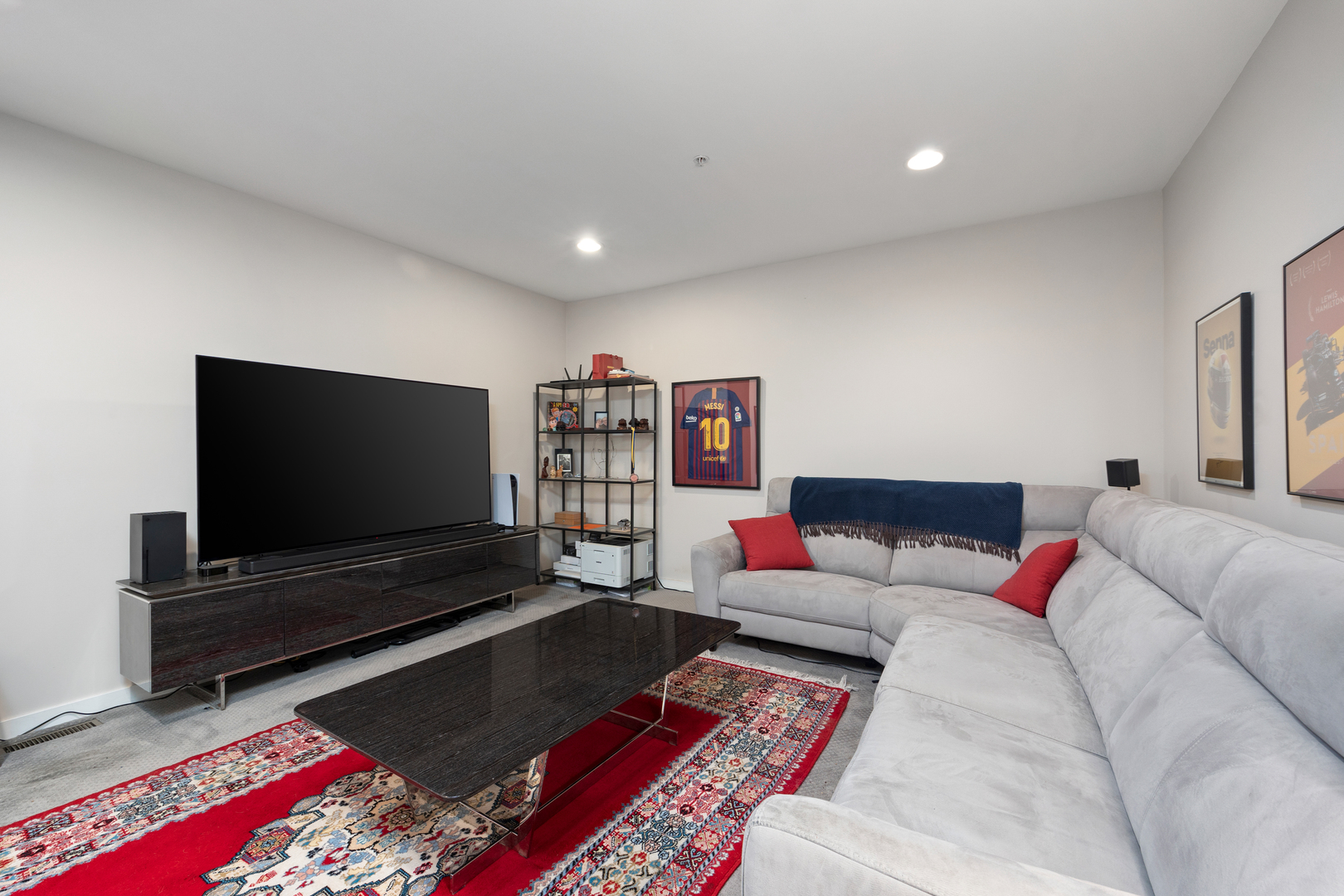 101 N Euclid Avenue Unit: 21