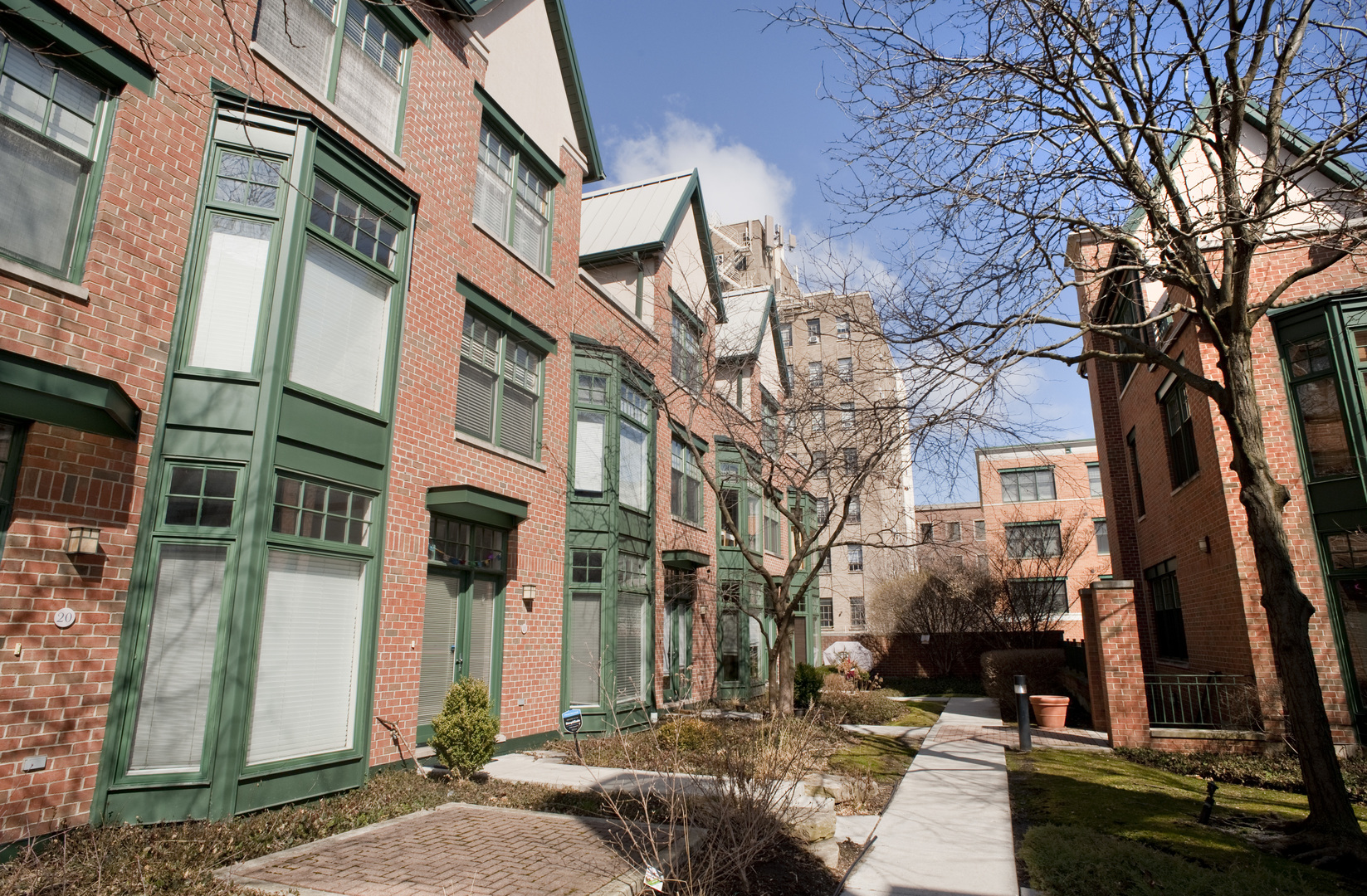 101 N Euclid Avenue Unit: 21