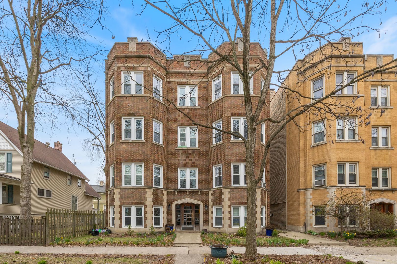 318 N Maple Avenue Unit: 3S