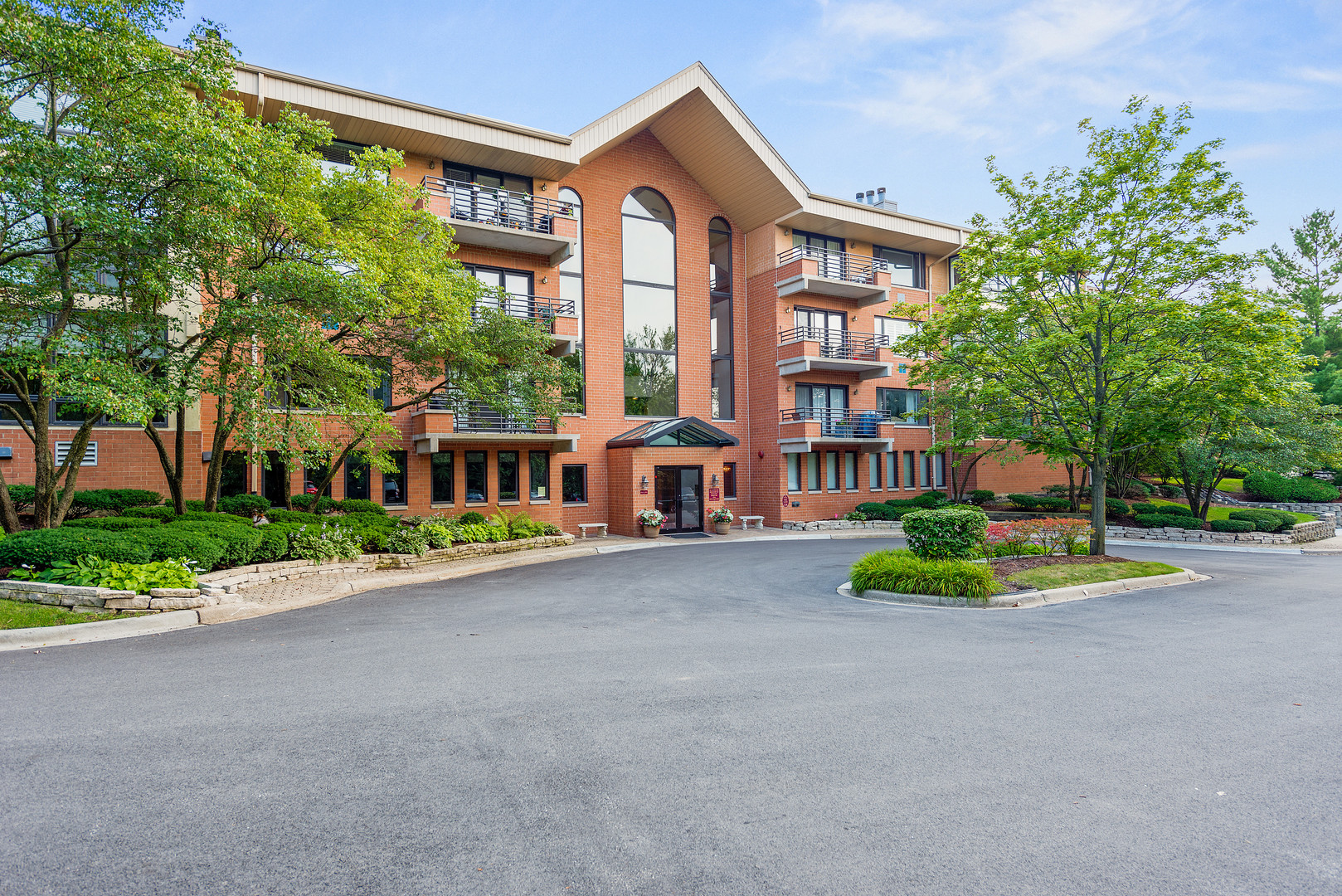 3525 Cass Court Unit: 409