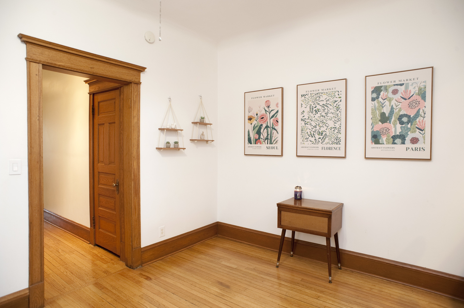 5338 S Greenwood Avenue Unit: 3