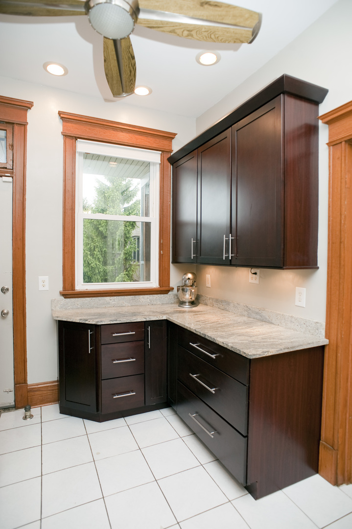 5338 S Greenwood Avenue Unit: 3