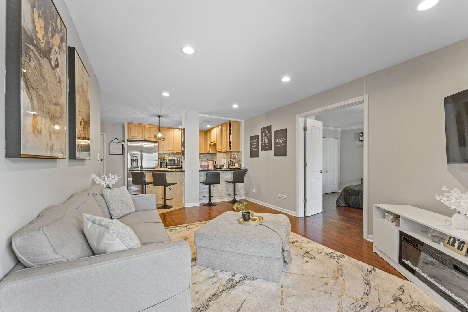 310 Lathrop Avenue Unit: 202-204