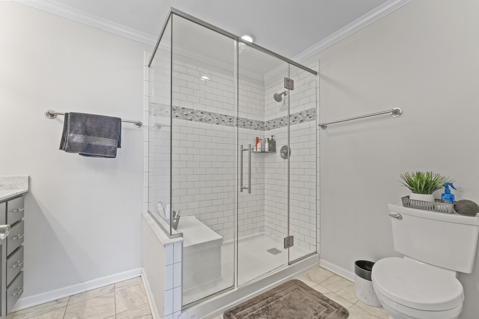 310 Lathrop Avenue Unit: 202-204