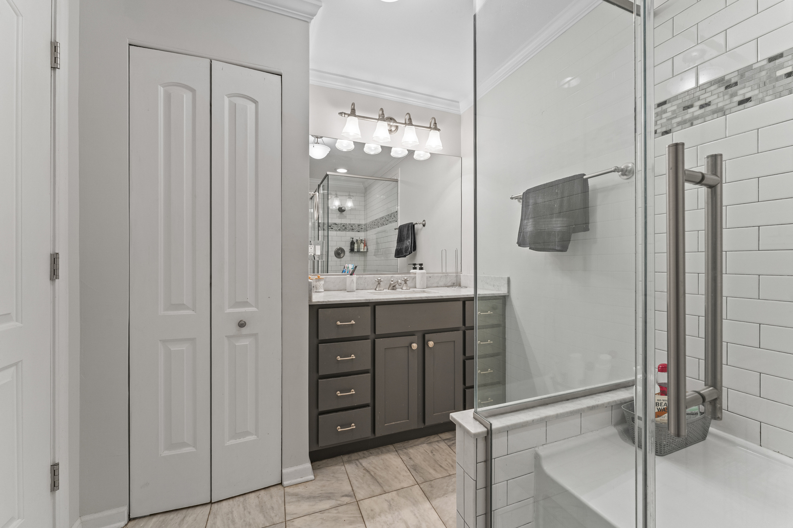 310 Lathrop Avenue Unit: 202-204