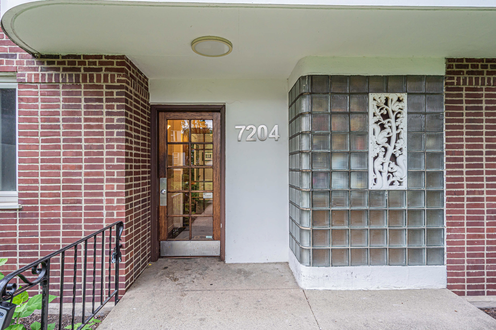 7204 Oak Avenue Unit: 1NW