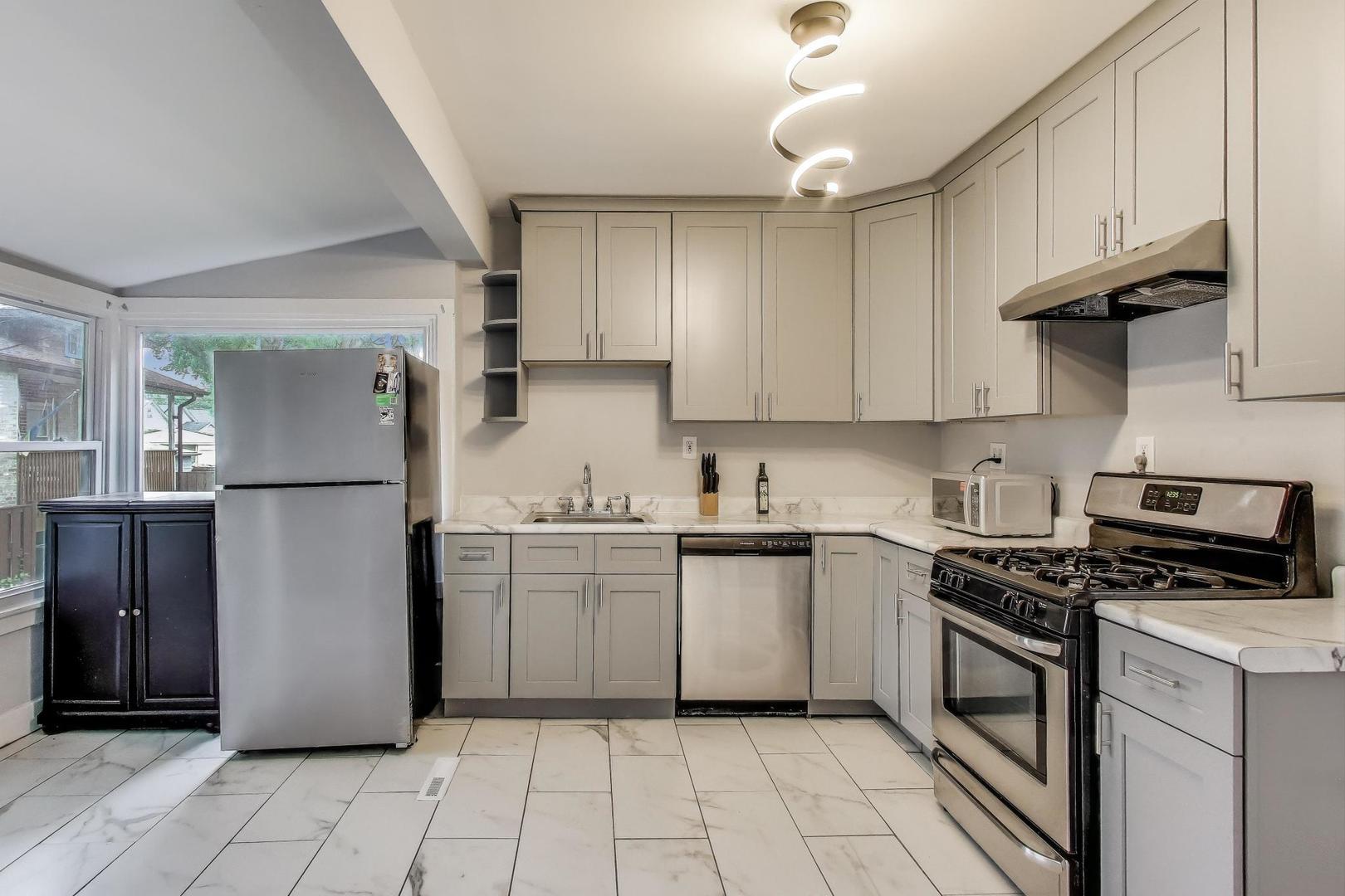 1007 Ferdinand Avenue