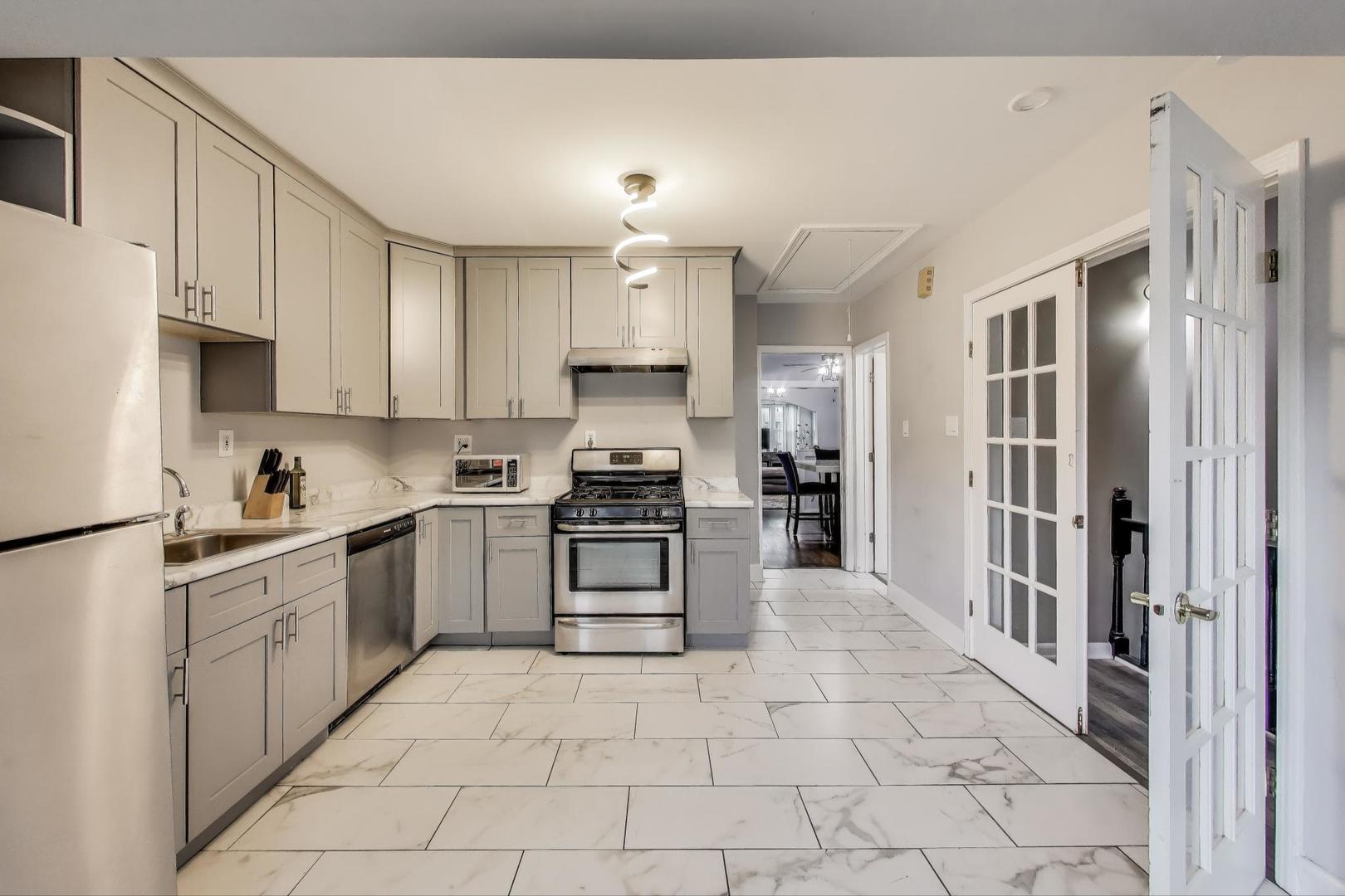 1007 Ferdinand Avenue