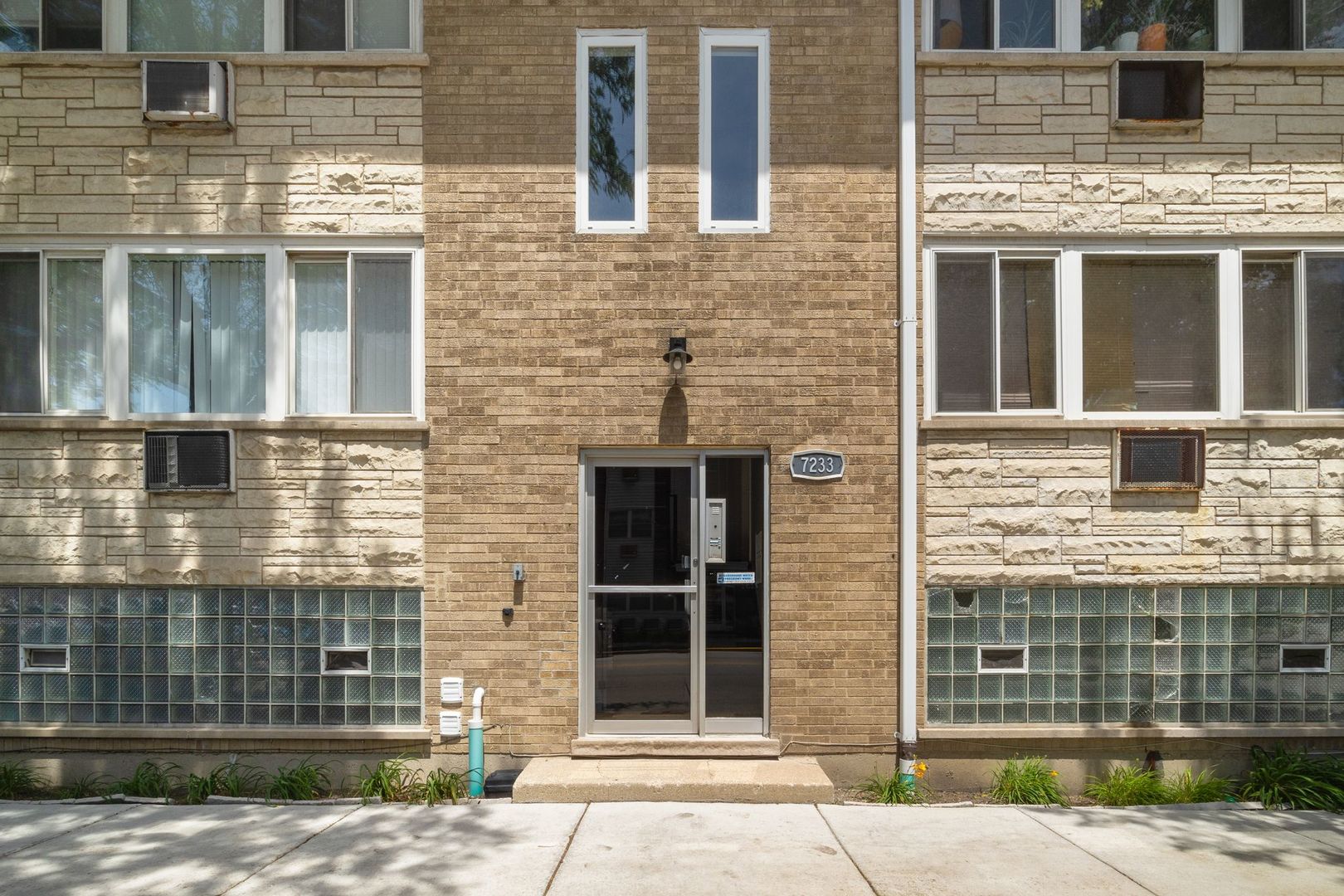 7233 Randolph Street Unit: 3C