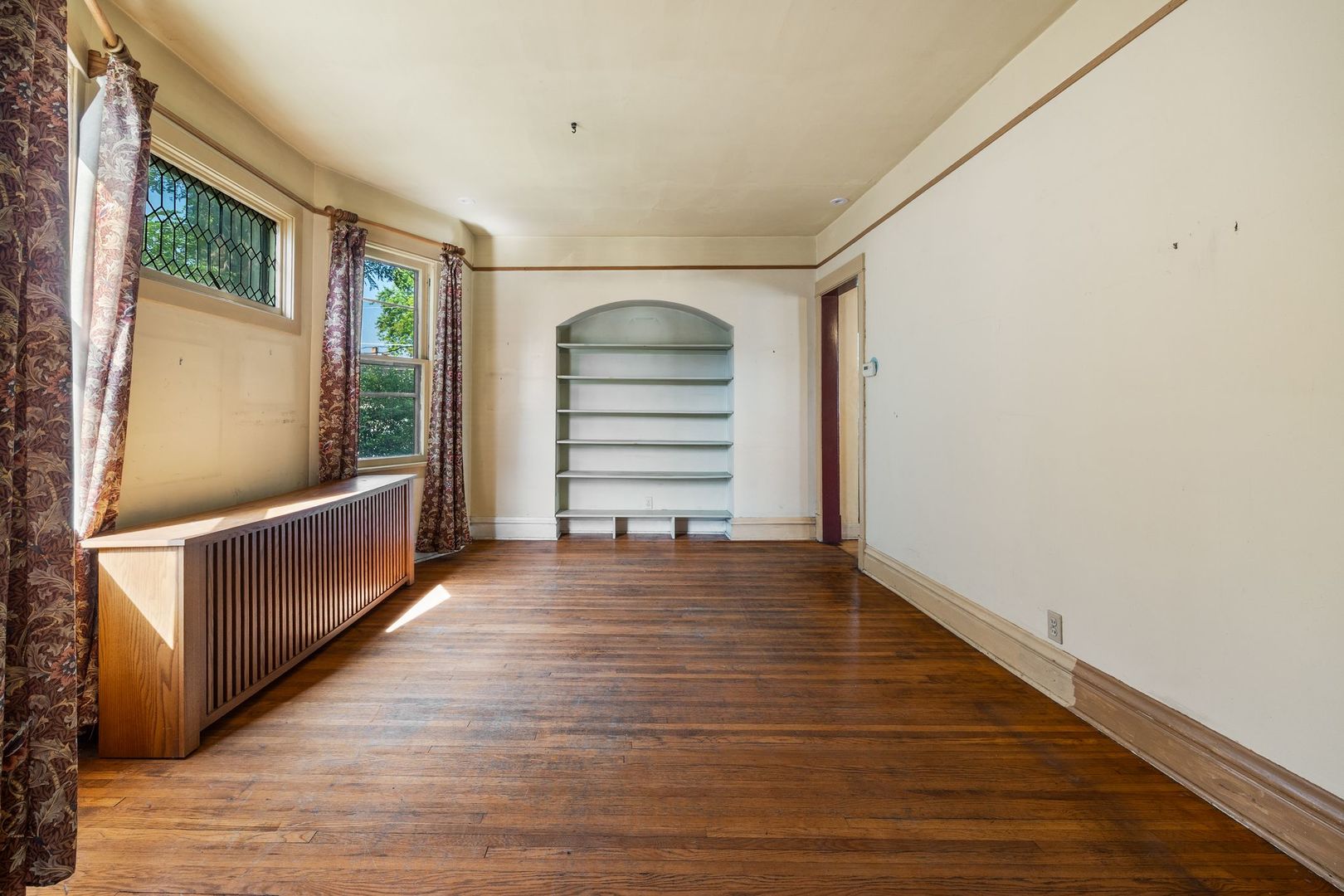 1015 Clarence Avenue