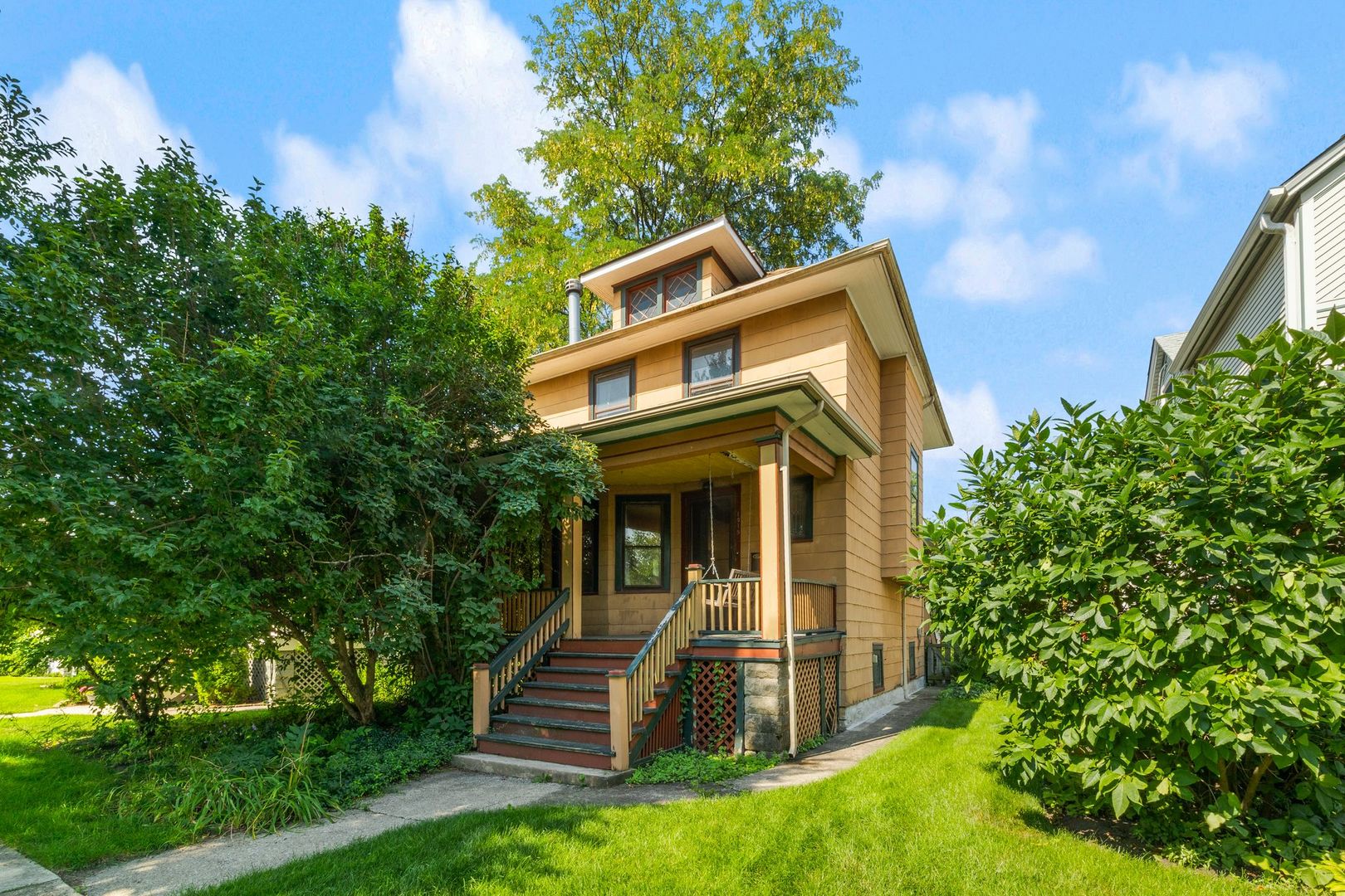 1015 Clarence Avenue