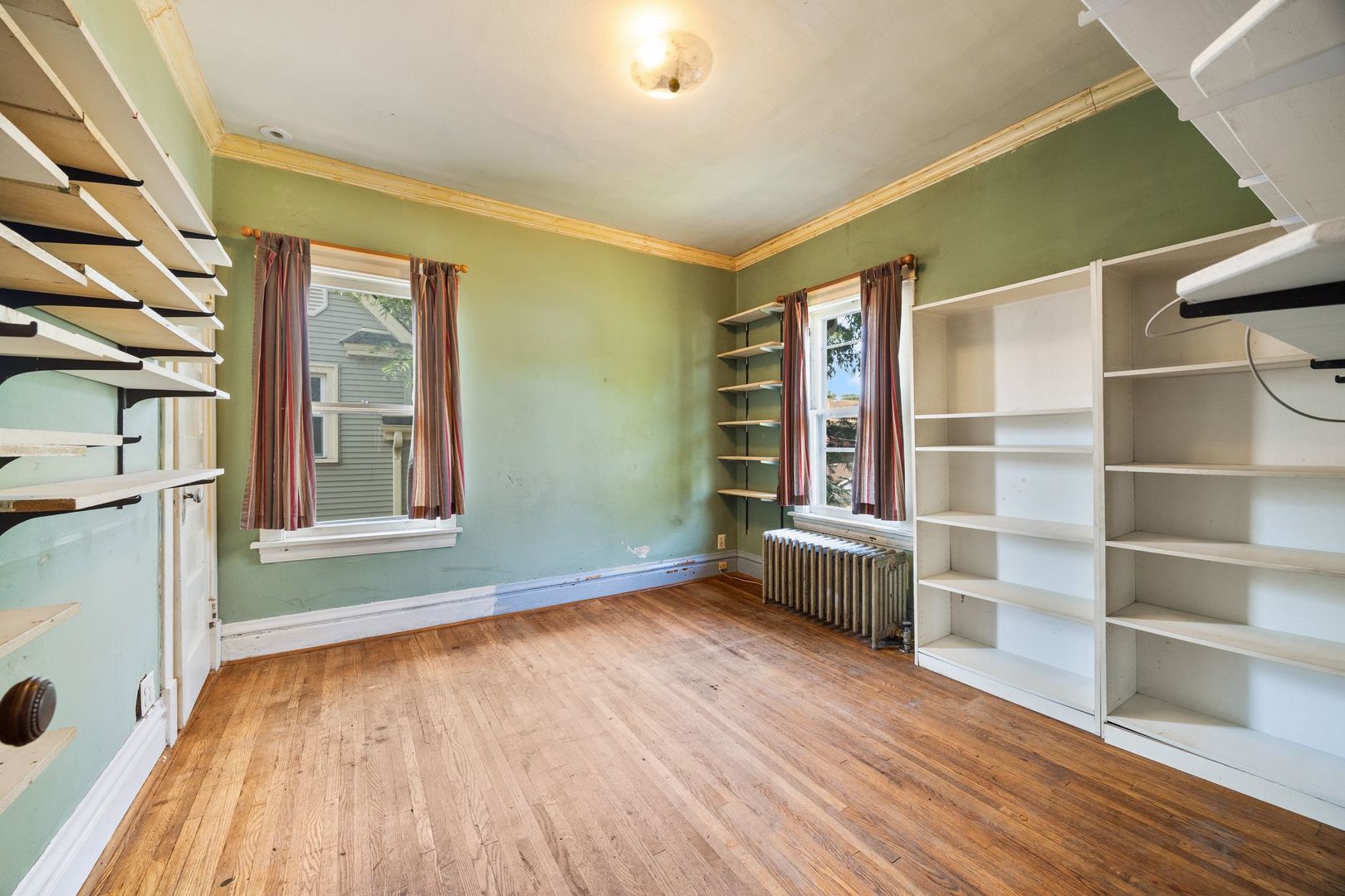 1015 Clarence Avenue