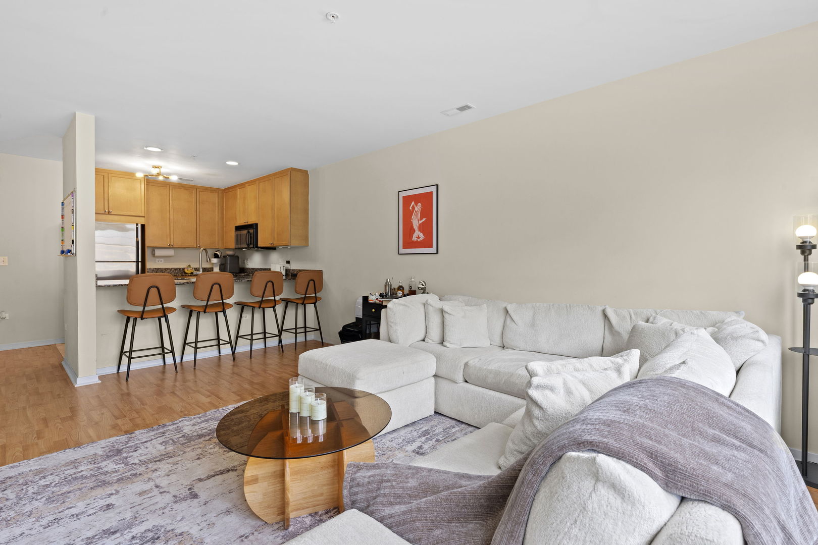 125 N Euclid Avenue Unit: 305