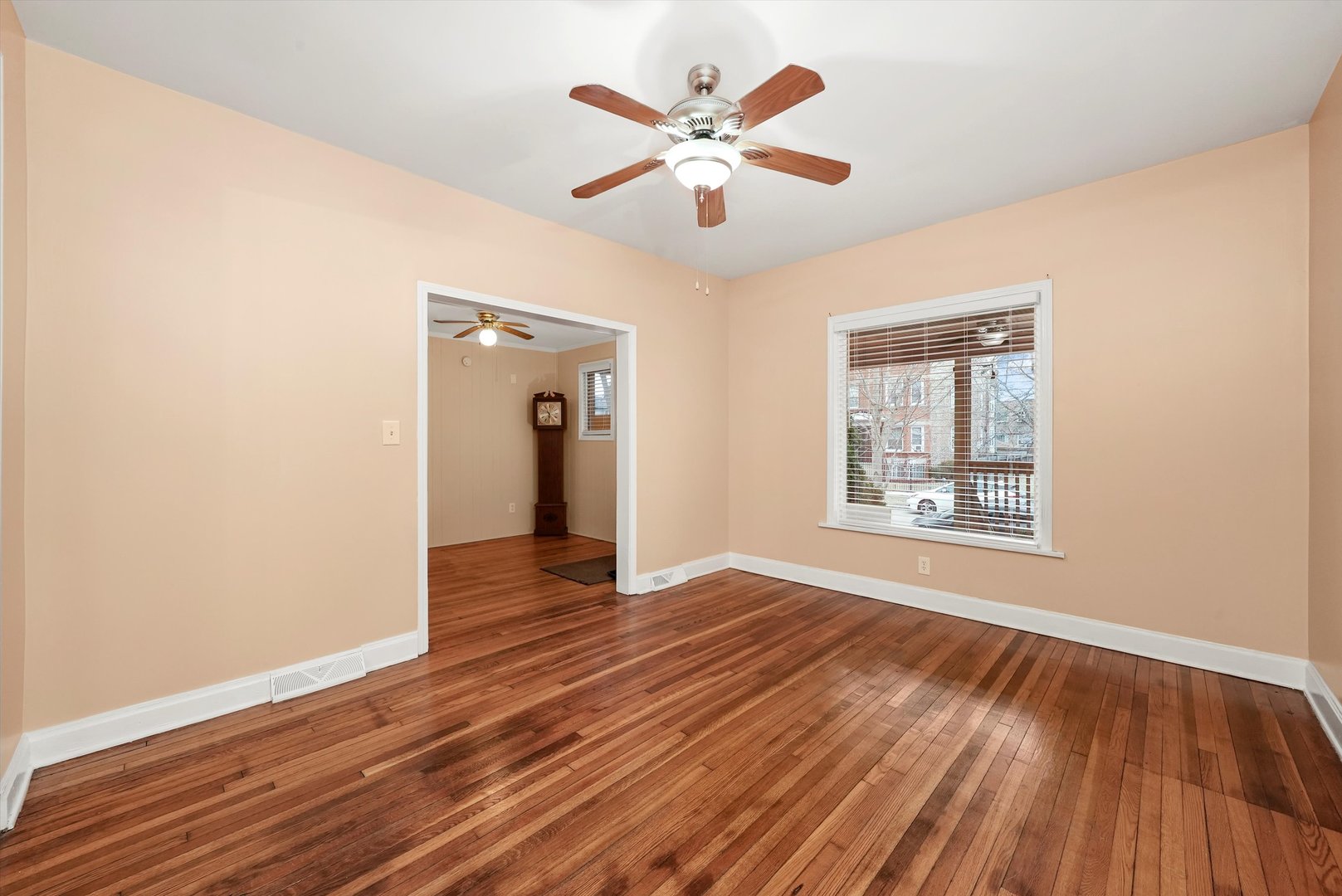 920 N Massasoit Avenue