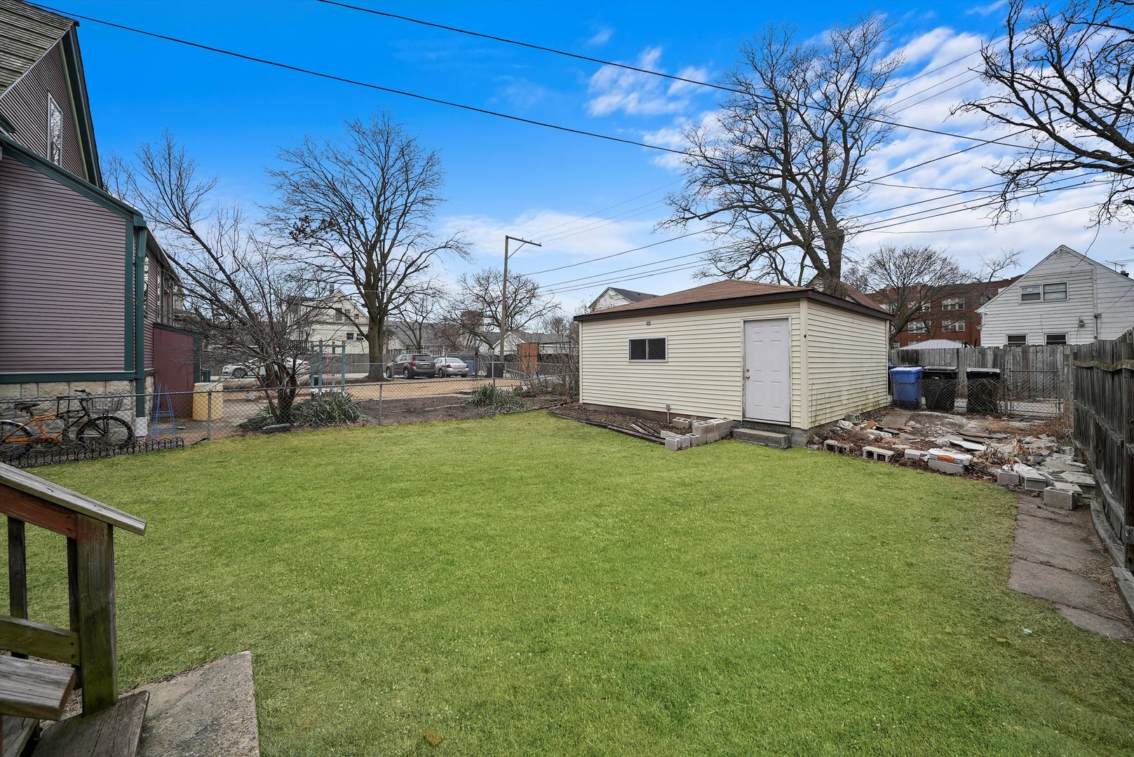 920 N Massasoit Avenue