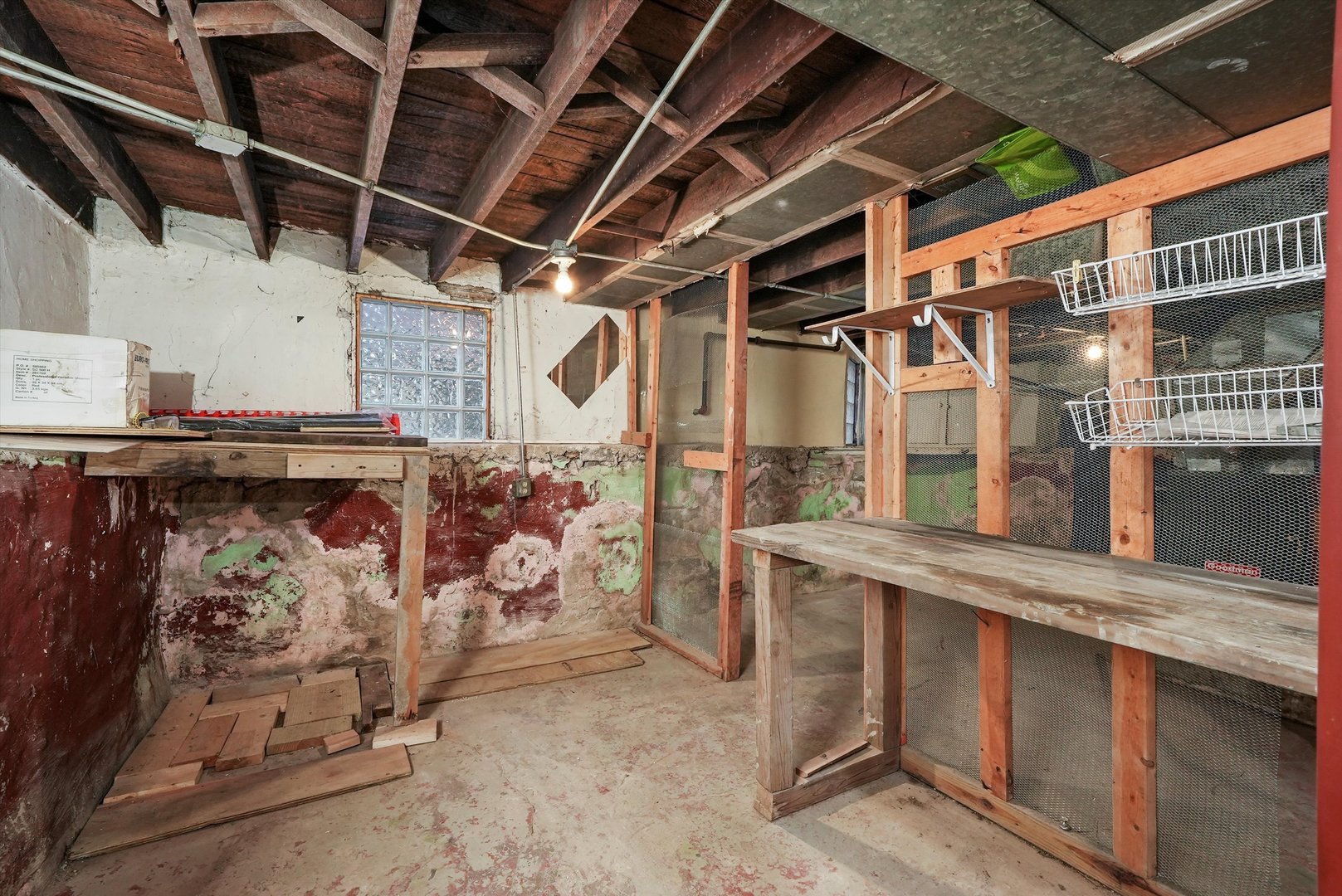 920 N Massasoit Avenue