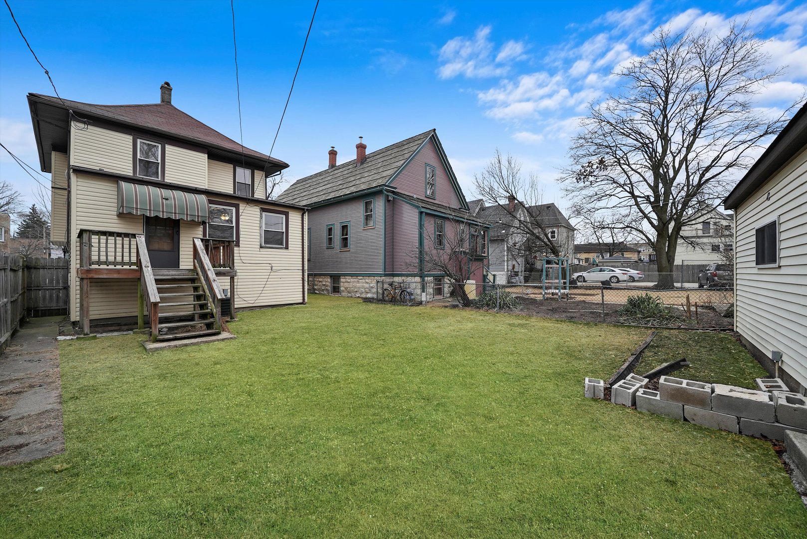 920 N Massasoit Avenue