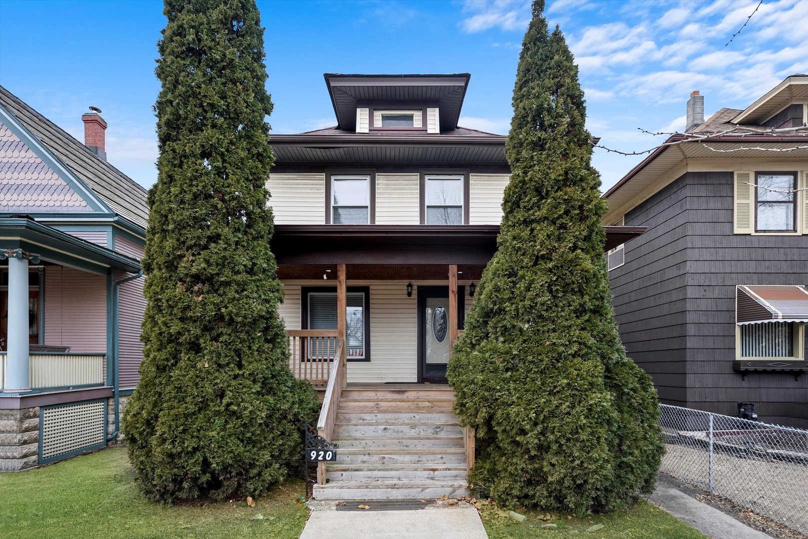 920 N Massasoit Avenue