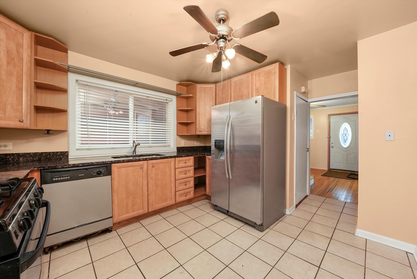 920 N Massasoit Avenue