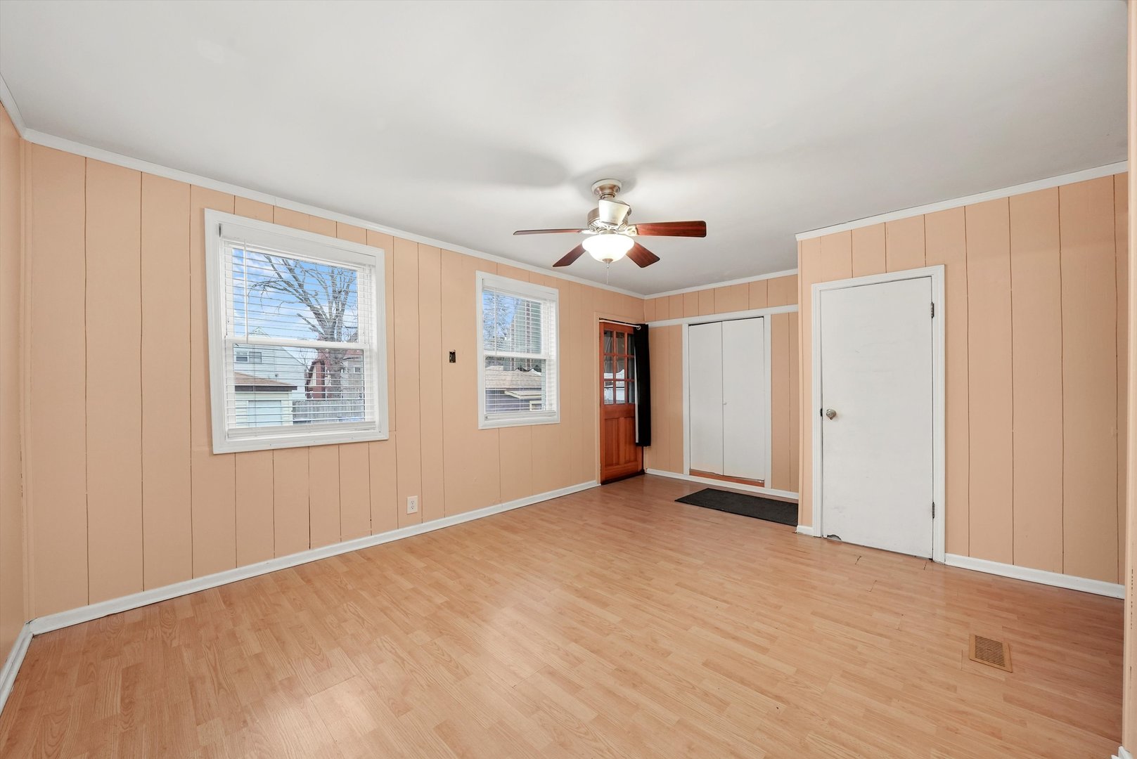 920 N Massasoit Avenue