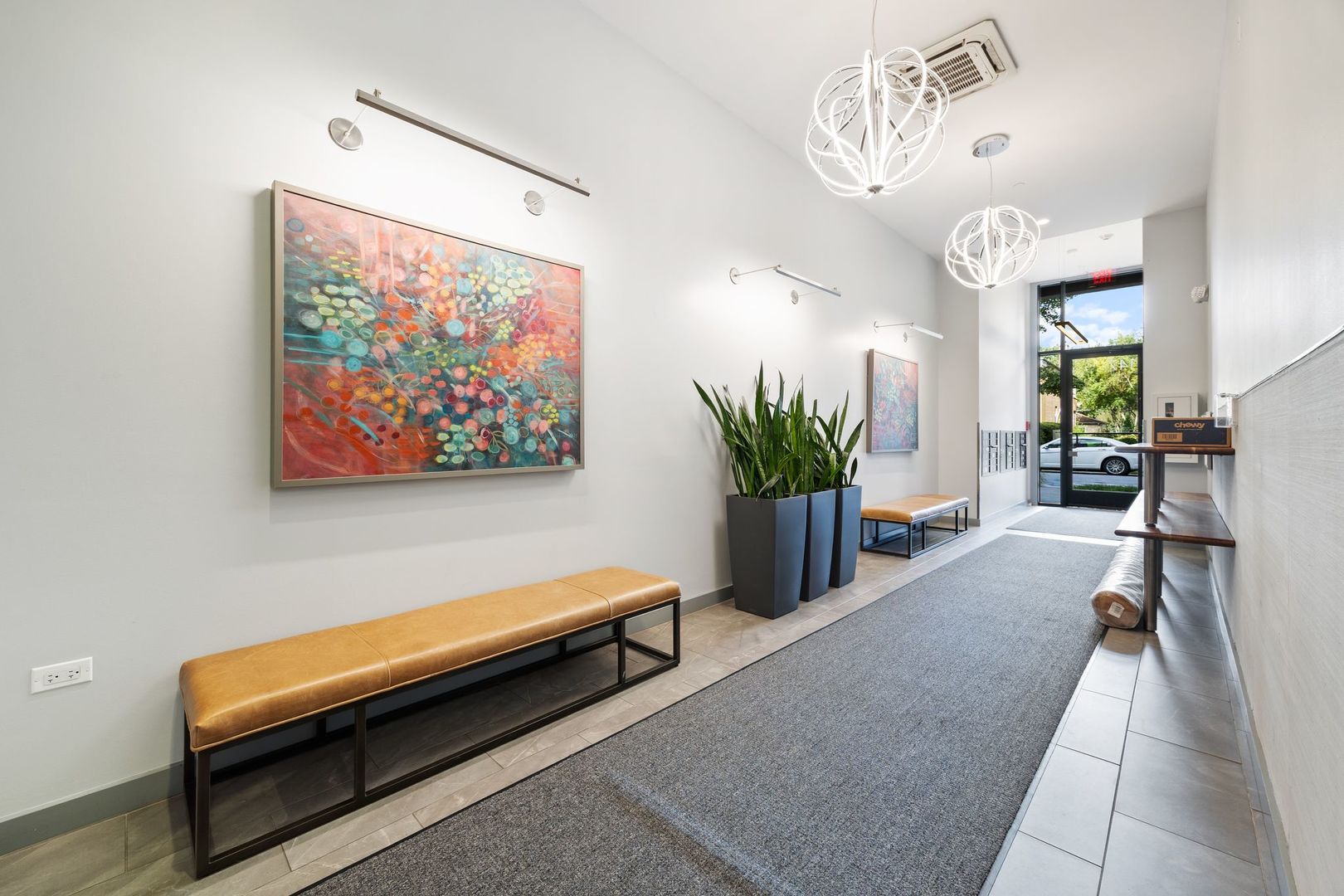 147 N Euclid Avenue Unit: 205