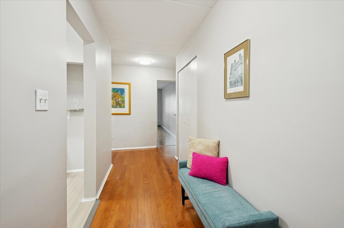 203 N Kenilworth Avenue Unit: 3F