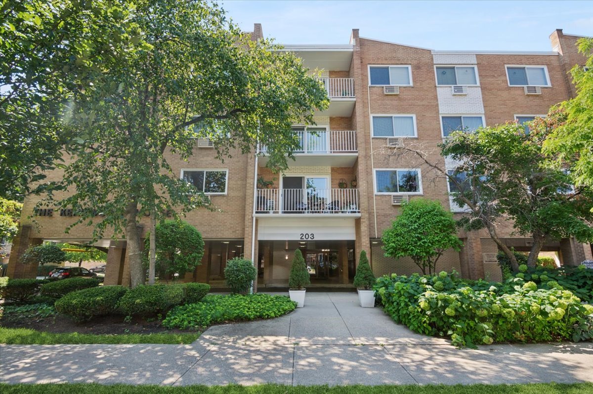203 N Kenilworth Avenue Unit: 3F