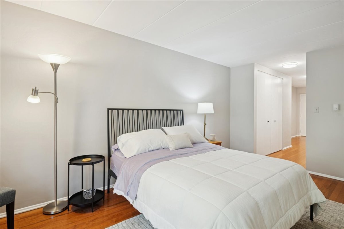 203 N Kenilworth Avenue Unit: 3F