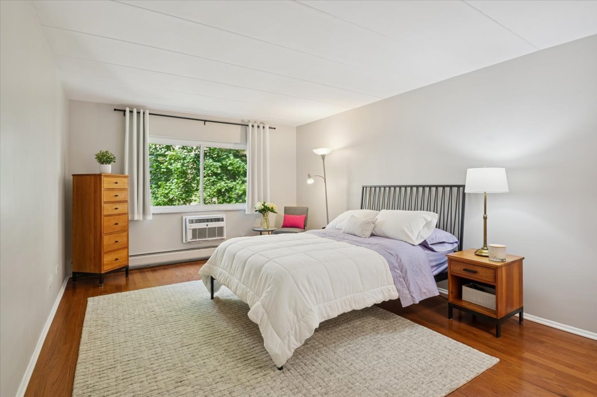 203 N Kenilworth Avenue Unit: 3F