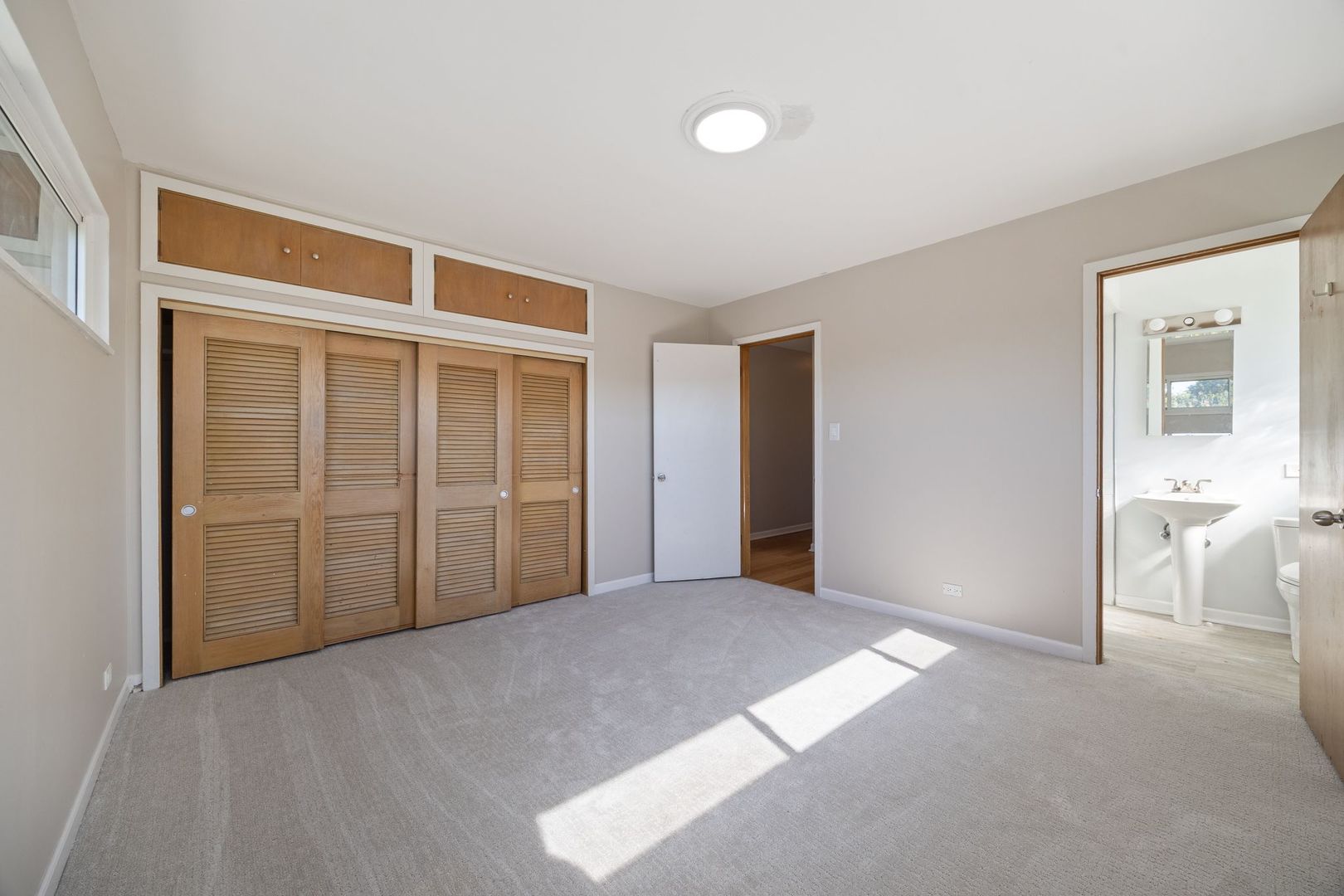 8822 Forestview Road