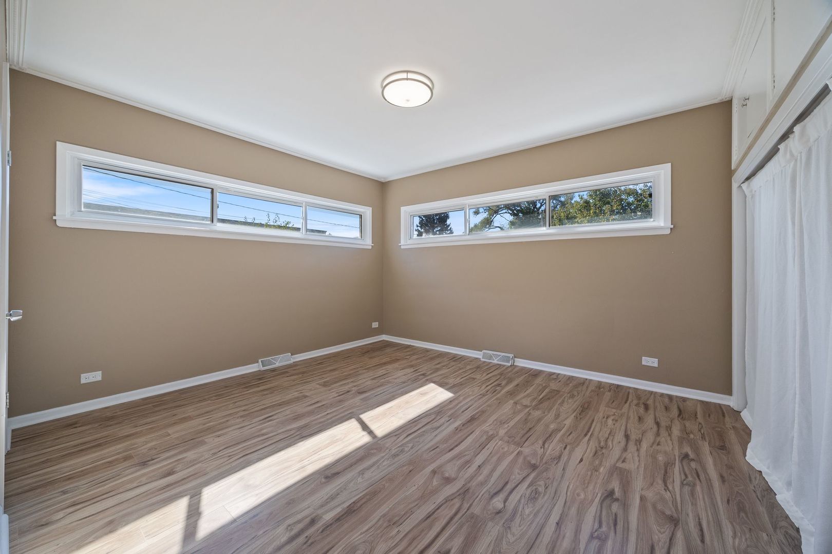 8822 Forestview Road