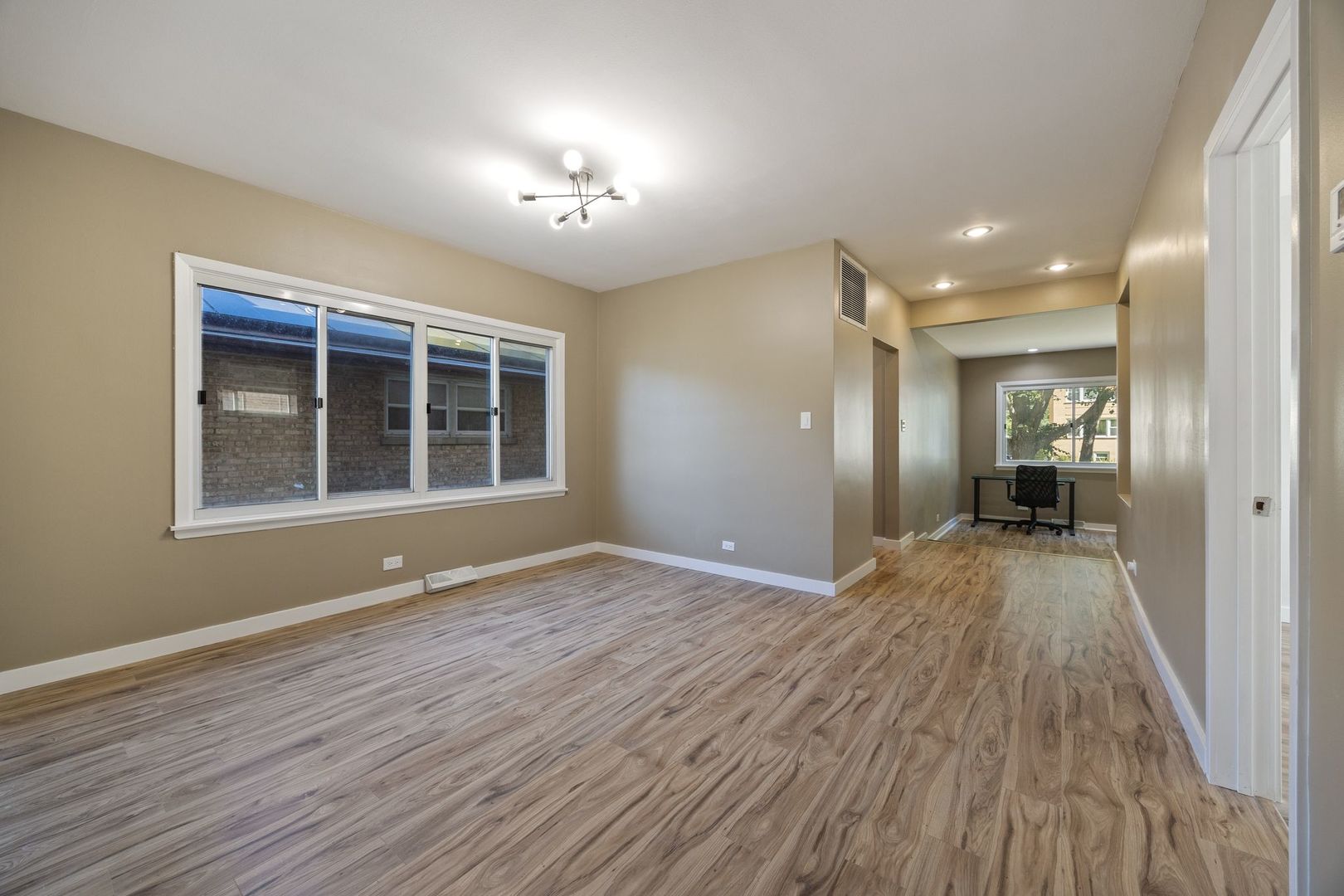 8822 Forestview Road