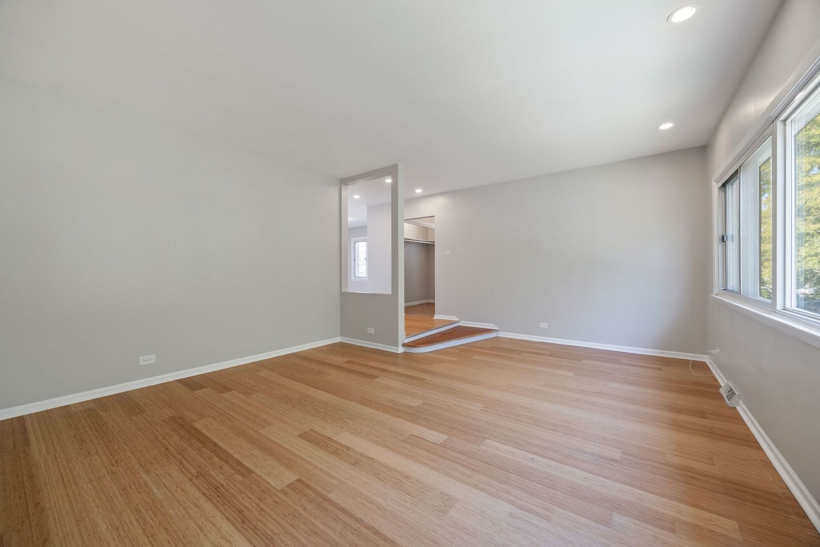 8822 Forestview Road