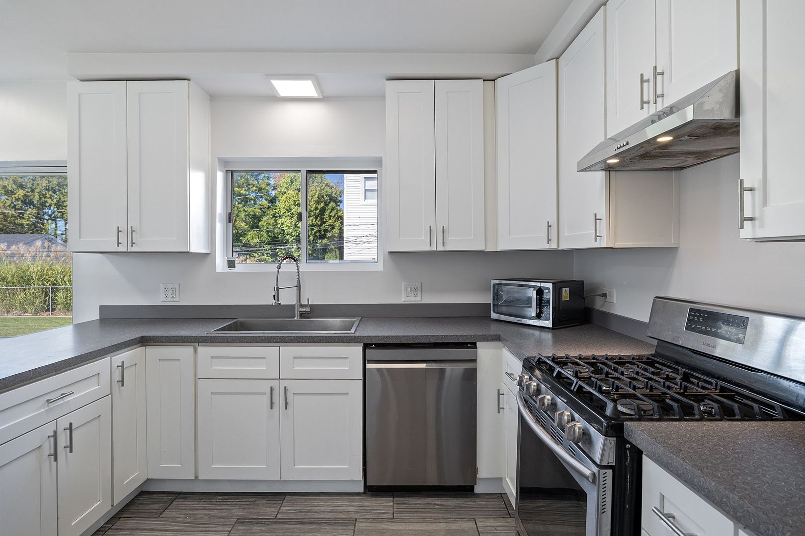 8822 Forestview Road