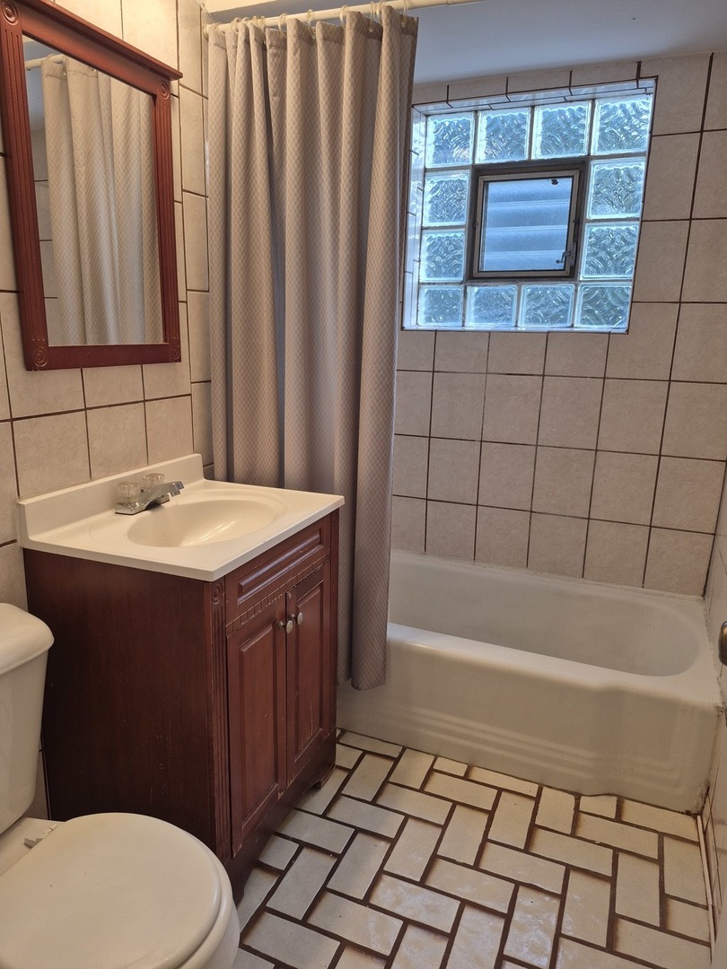 1040 Ontario Street Unit: 3H