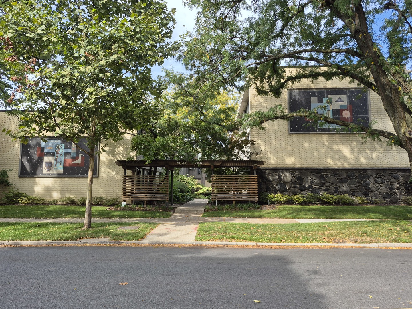 1040 Ontario Street Unit: 3H